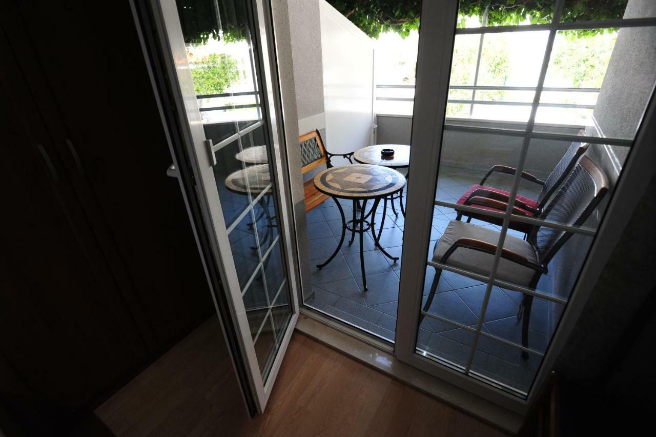 Milic Apartments Makarska Ngoại thất bức ảnh