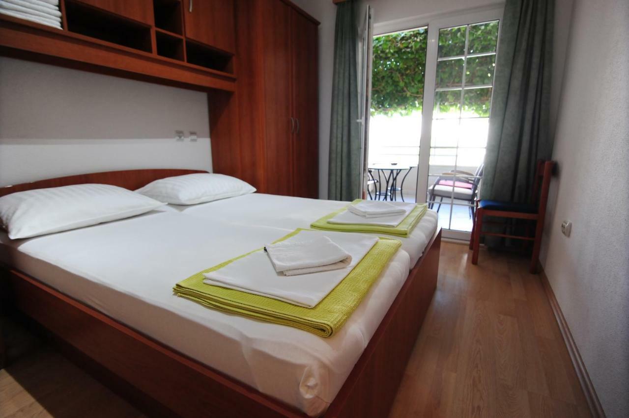 Milic Apartments Makarska Ngoại thất bức ảnh