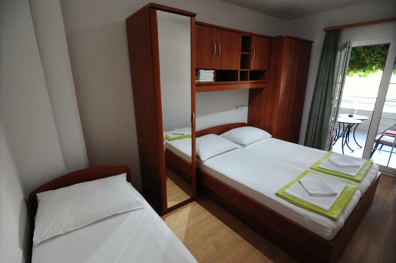 Milic Apartments Makarska Ngoại thất bức ảnh