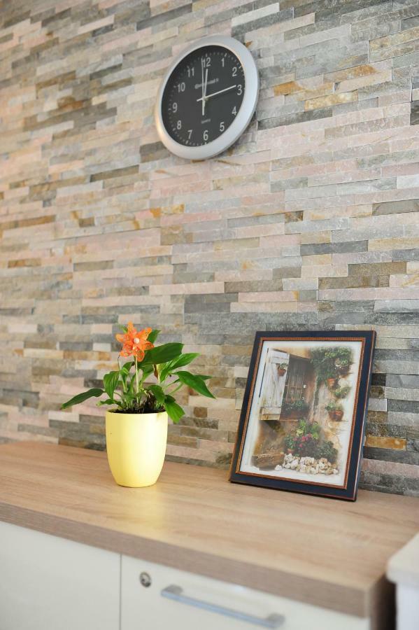 Milic Apartments Makarska Ngoại thất bức ảnh